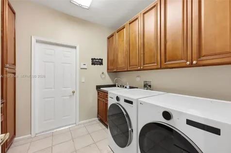 158 Dockside Circle Weston FL 33327