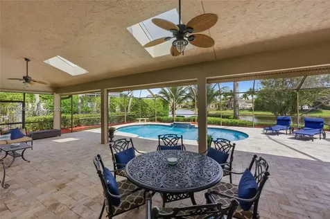 158 Dockside Circle Weston FL 33327