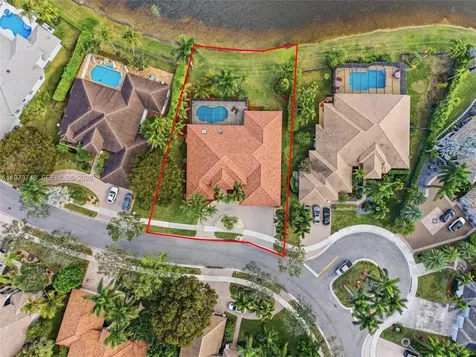 158 Dockside Circle Weston FL 33327