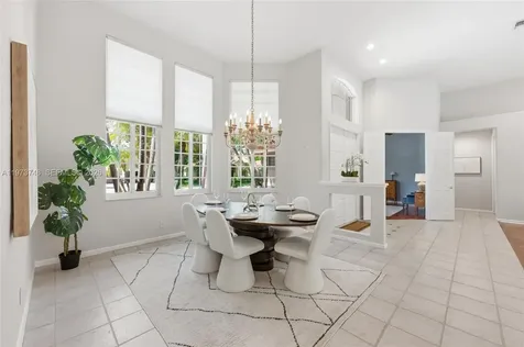 158 Dockside Circle Weston FL 33327