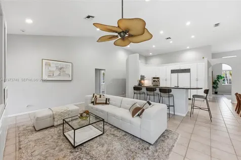 158 Dockside Circle Weston FL 33327