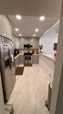 19390 Collins Avenue Sunny Isles Beach FL 33160