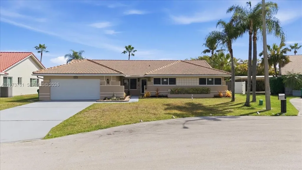 6520 Olde Moat Way Davie FL 33331
