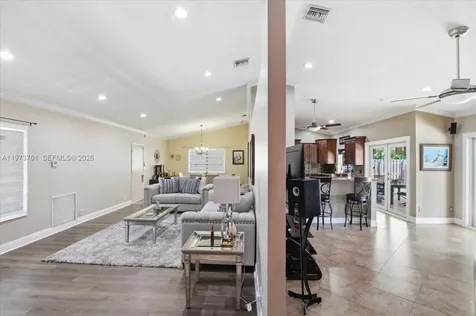 6520 Olde Moat Way Davie FL 33331