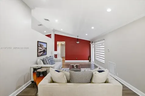 6520 Olde Moat Way Davie FL 33331