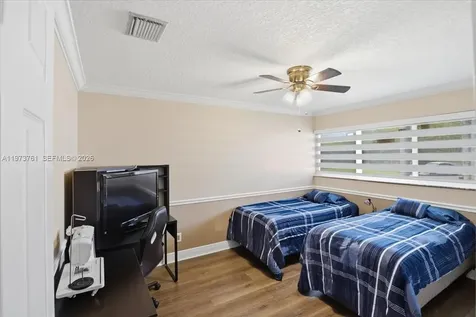 6520 Olde Moat Way Davie FL 33331