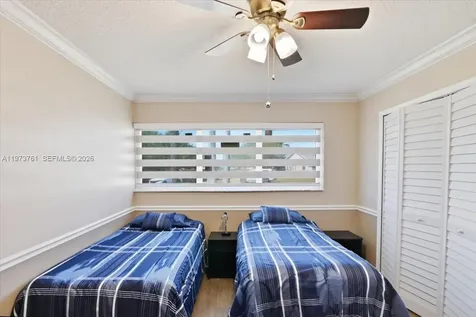 6520 Olde Moat Way Davie FL 33331