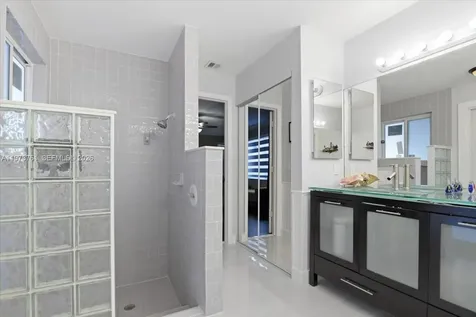 6520 Olde Moat Way Davie FL 33331