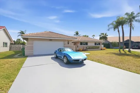 6520 Olde Moat Way Davie FL 33331