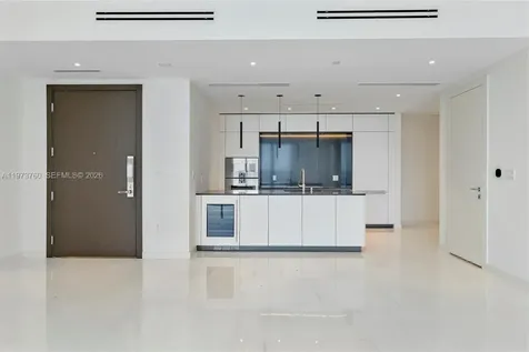 300 Biscayne Boulevard Way Miami FL 33131