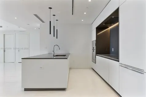 300 Biscayne Boulevard Way Miami FL 33131