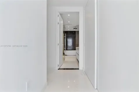 300 Biscayne Boulevard Way Miami FL 33131