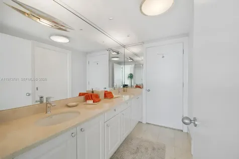 3400 SW 27th Avenue Miami FL 33133