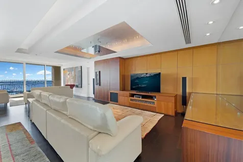 3400 SW 27th Avenue Miami FL 33133