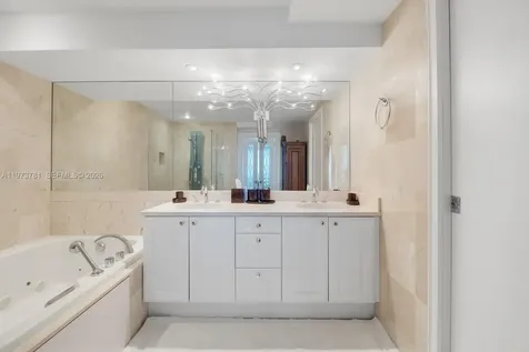 3400 SW 27th Avenue Miami FL 33133