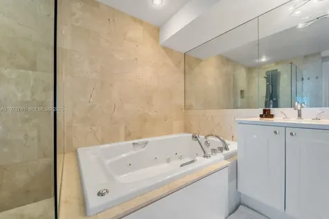 3400 SW 27th Avenue Miami FL 33133