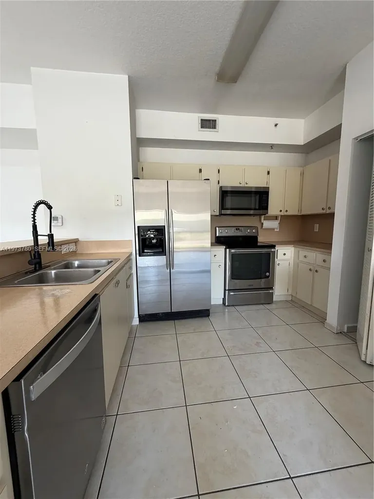 7290 NW 114th Avenue Doral FL 33178