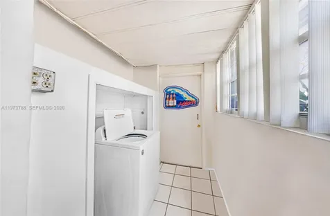 3532 NW 4th Terrace Miami FL 33125