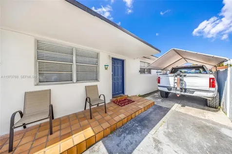3532 NW 4th Terrace Miami FL 33125