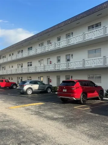 5171 W Oakland Park Boulevard Lauderdale Lakes FL 33313