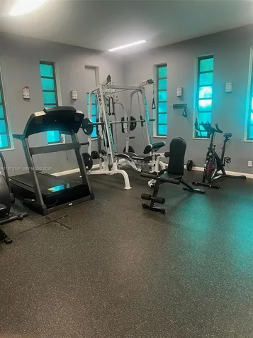 5171 W Oakland Park Boulevard Lauderdale Lakes FL 33313
