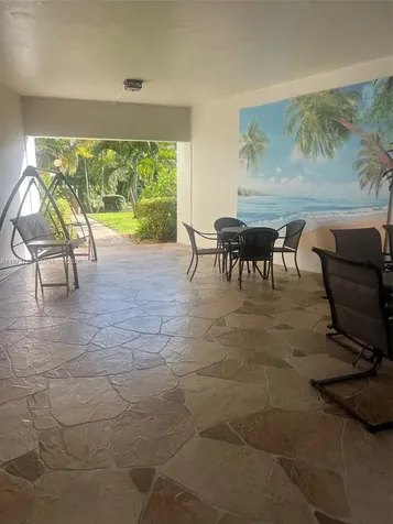 5171 W Oakland Park Boulevard Lauderdale Lakes FL 33313