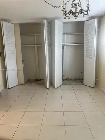 5171 W Oakland Park Boulevard Lauderdale Lakes FL 33313