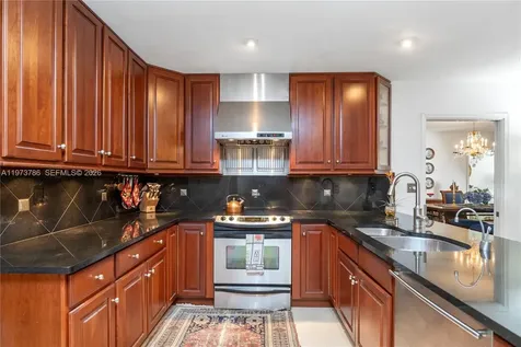 7010 SW 148th Terrace Palmetto Bay FL 33158