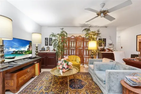 7010 SW 148th Terrace Palmetto Bay FL 33158