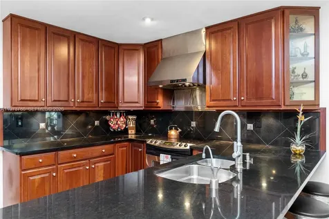 7010 SW 148th Terrace Palmetto Bay FL 33158