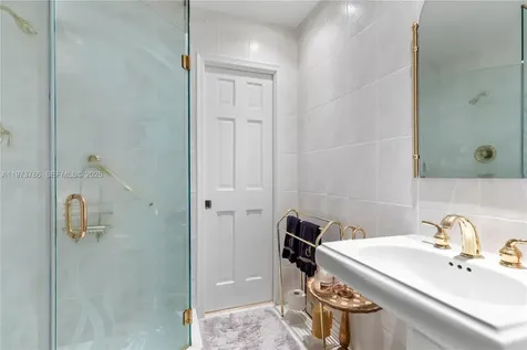 7010 SW 148th Terrace Palmetto Bay FL 33158