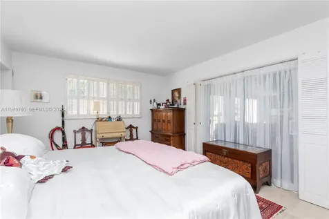 7010 SW 148th Terrace Palmetto Bay FL 33158