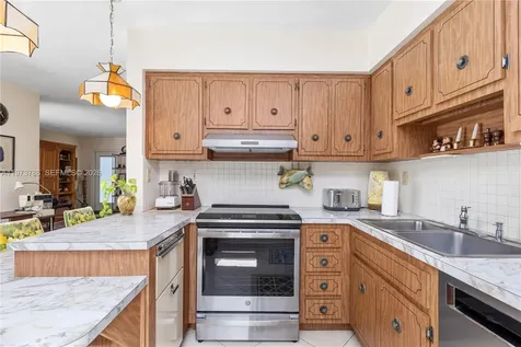 7010 SW 148th Terrace Palmetto Bay FL 33158
