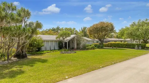 7010 SW 148th Terrace Palmetto Bay FL 33158