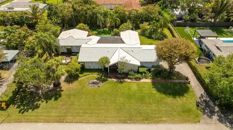 7010 SW 148th Terrace Palmetto Bay FL 33158