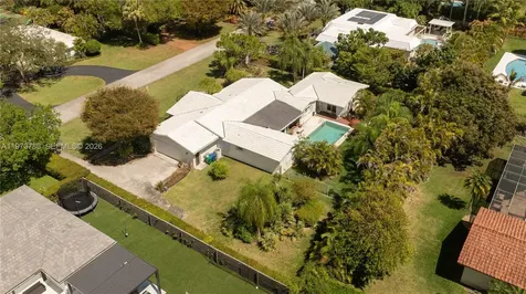 7010 SW 148th Terrace Palmetto Bay FL 33158
