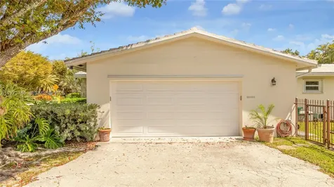 7010 SW 148th Terrace Palmetto Bay FL 33158