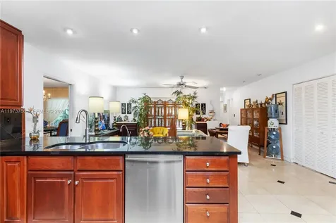 7010 SW 148th Terrace Palmetto Bay FL 33158