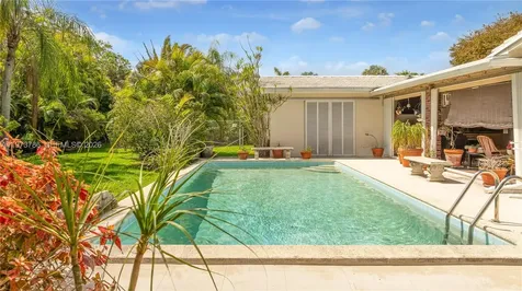 7010 SW 148th Terrace Palmetto Bay FL 33158