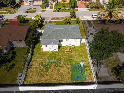 570 NE 169th Street North Miami Beach FL 33162