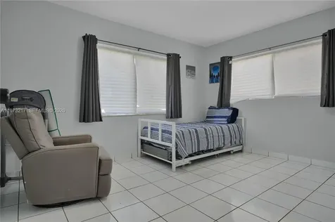 570 NE 169th Street North Miami Beach FL 33162