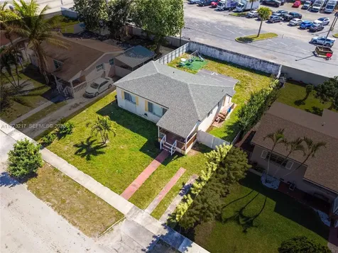 570 NE 169th Street North Miami Beach FL 33162