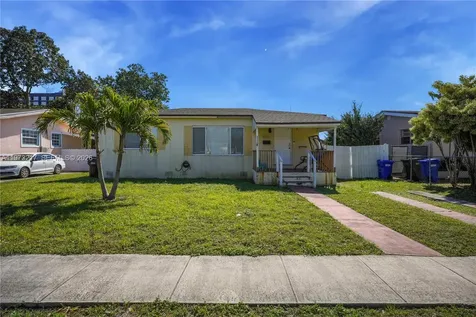 570 NE 169th Street North Miami Beach FL 33162