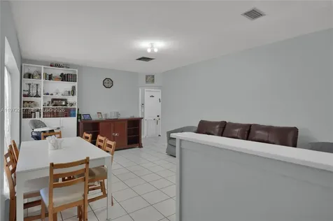 570 NE 169th Street North Miami Beach FL 33162
