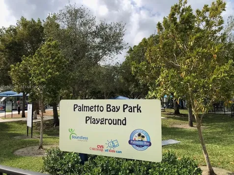 17255 SW 95th Avenue Palmetto Bay FL 33157