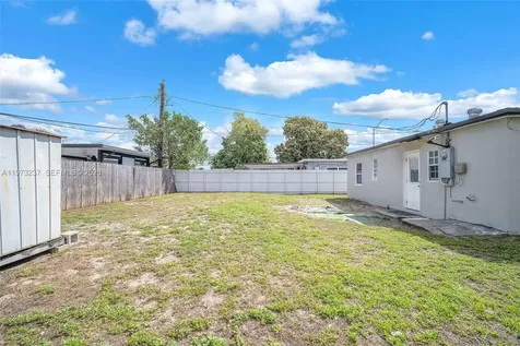 2521 NW 151st Street Miami Gardens FL 33054