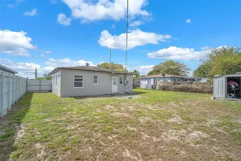 2521 NW 151st Street Miami Gardens FL 33054