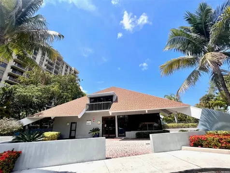 1470 NE 123rd Street North Miami FL 33161