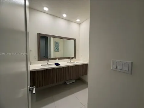 6401 NW 103rd Place Doral FL 33178
