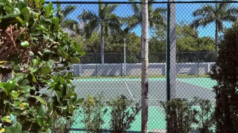 6401 NW 103rd Place Doral FL 33178